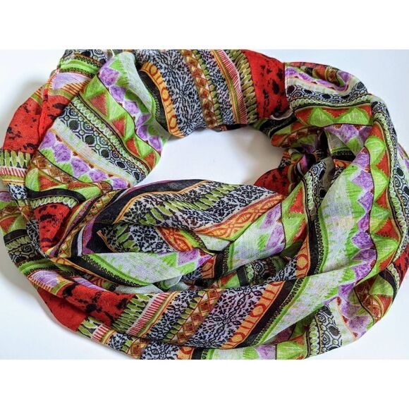 Ladies Aztec Scarf  - Picture 10 of 13